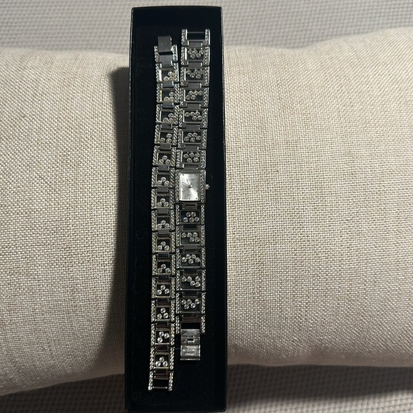 Vintage Victoria Wieck CZ Floating Matching Watch and Bracelet - Picture 6 of 7